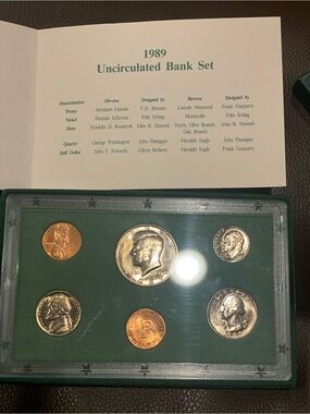 Uncirculated Bank Set 1989 - Green Presentation Case set
